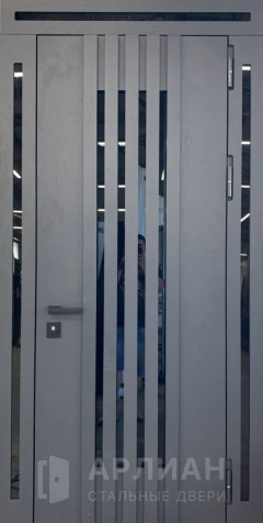 Фото «Эксклюзивная дверь с боковыми витражными вставками №21»